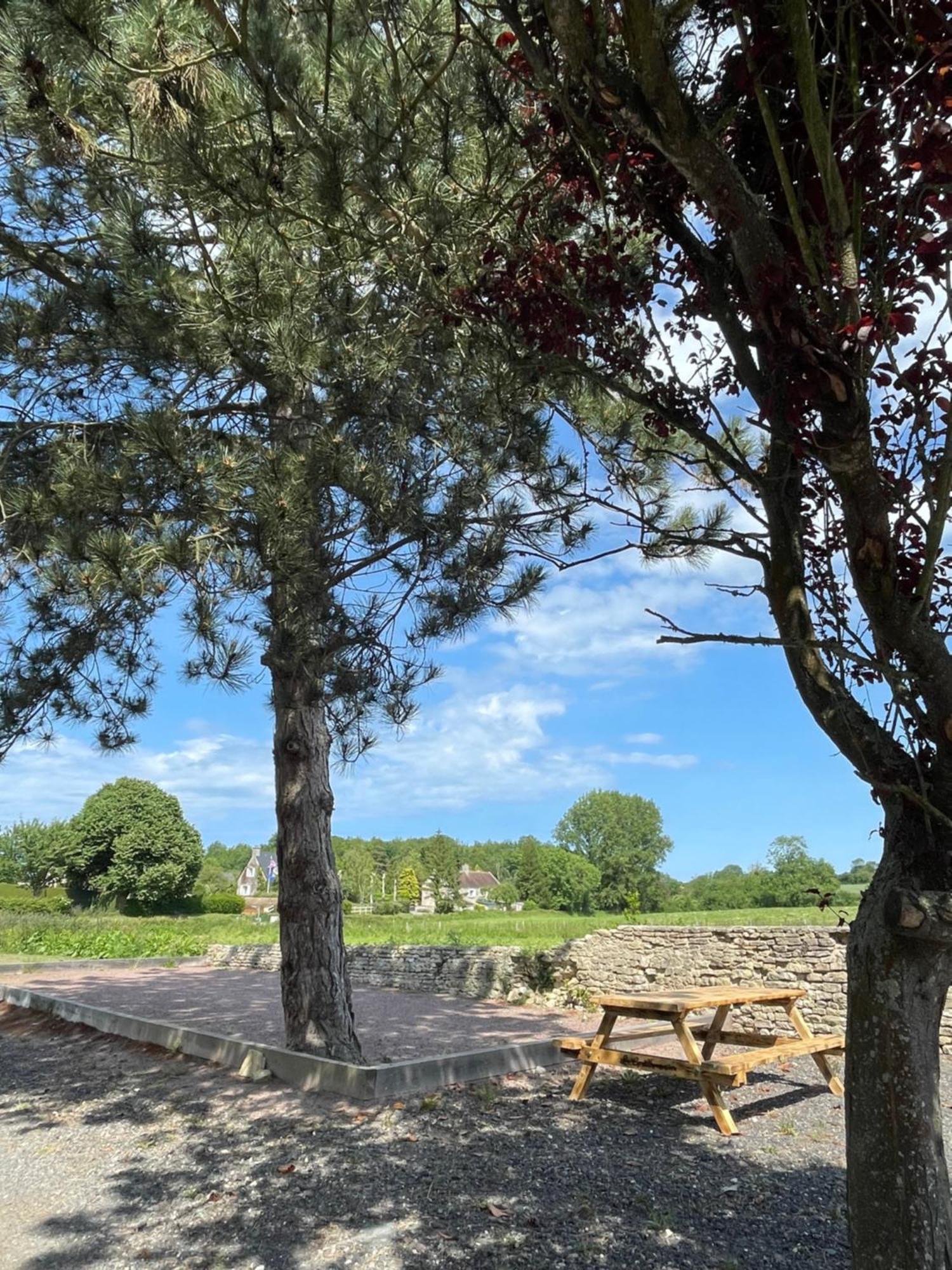 Le Domaine De La Gentilhommiere Situee Entre Bayeux Et Arromanches Les Bains Manvieux Kültér fotó
